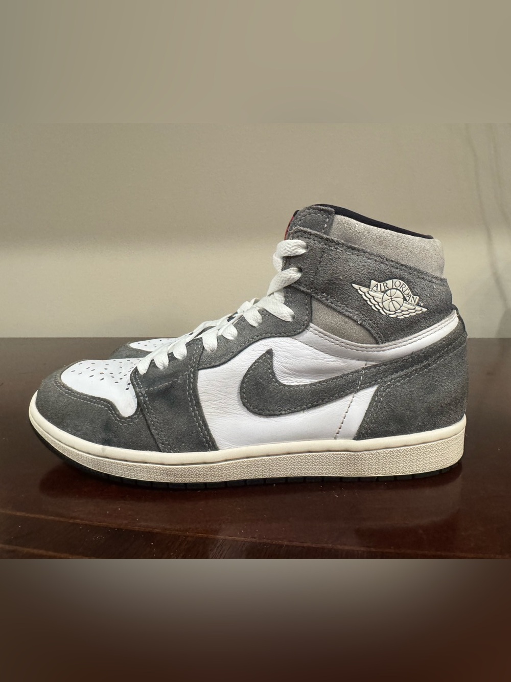 Jordan 1 High Top Sneakers - Gray & White